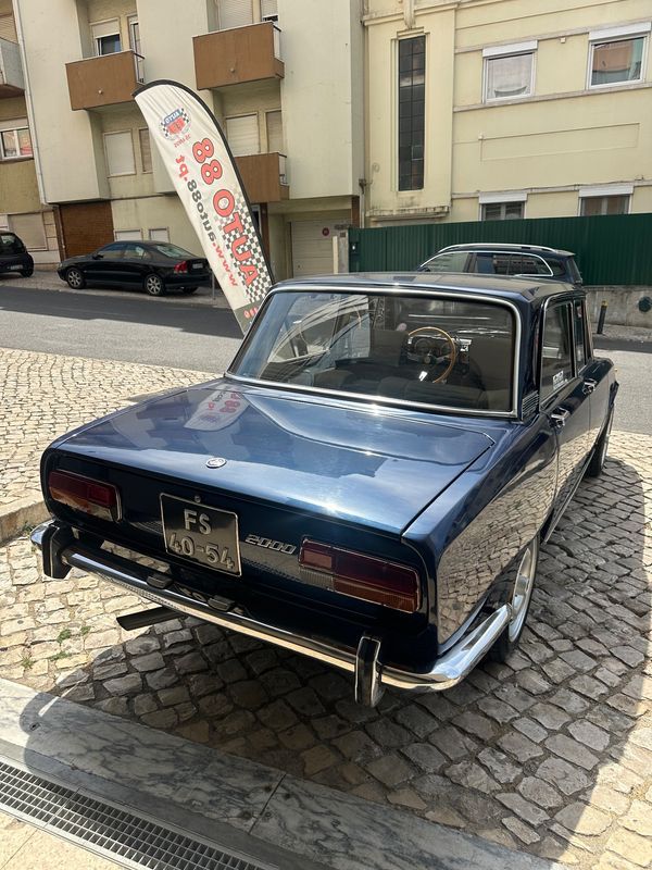alfa-romeo-2000-1977-gasolina-1961cc