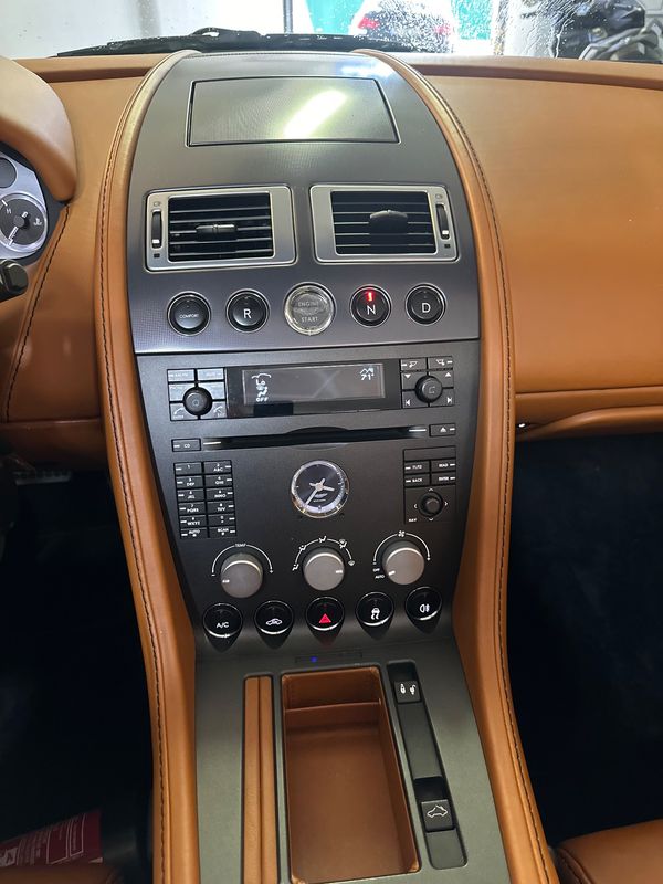 aston-martin-vantage-roadster-2007-gasolina-4300cc