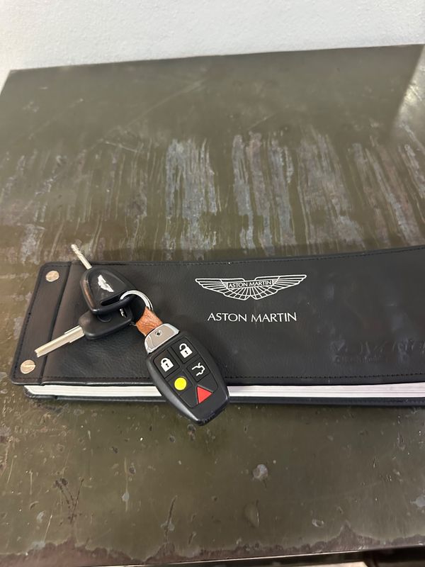 aston-martin-vantage-roadster-2007-gasolina-4300cc