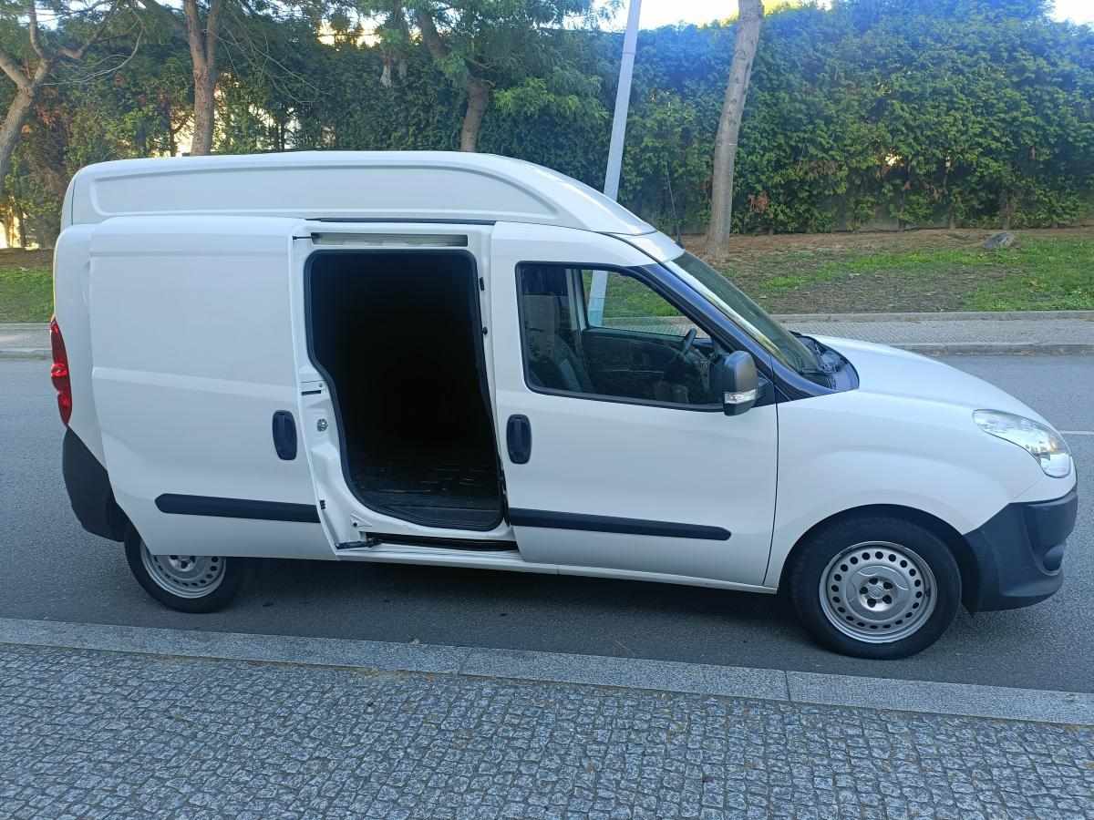 fiat-doblo-1-6-multijet-2014-diesel-1598cc