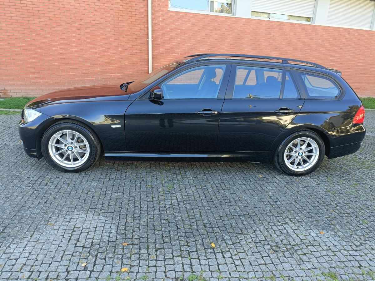 bmw-serie-3-318d-touring-2009-diesel-1995cc