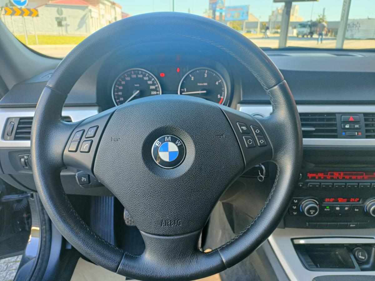 bmw-serie-3-318d-touring-2009-diesel-1995cc