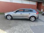 volvo-v40-d2-2015-diesel-1560cc