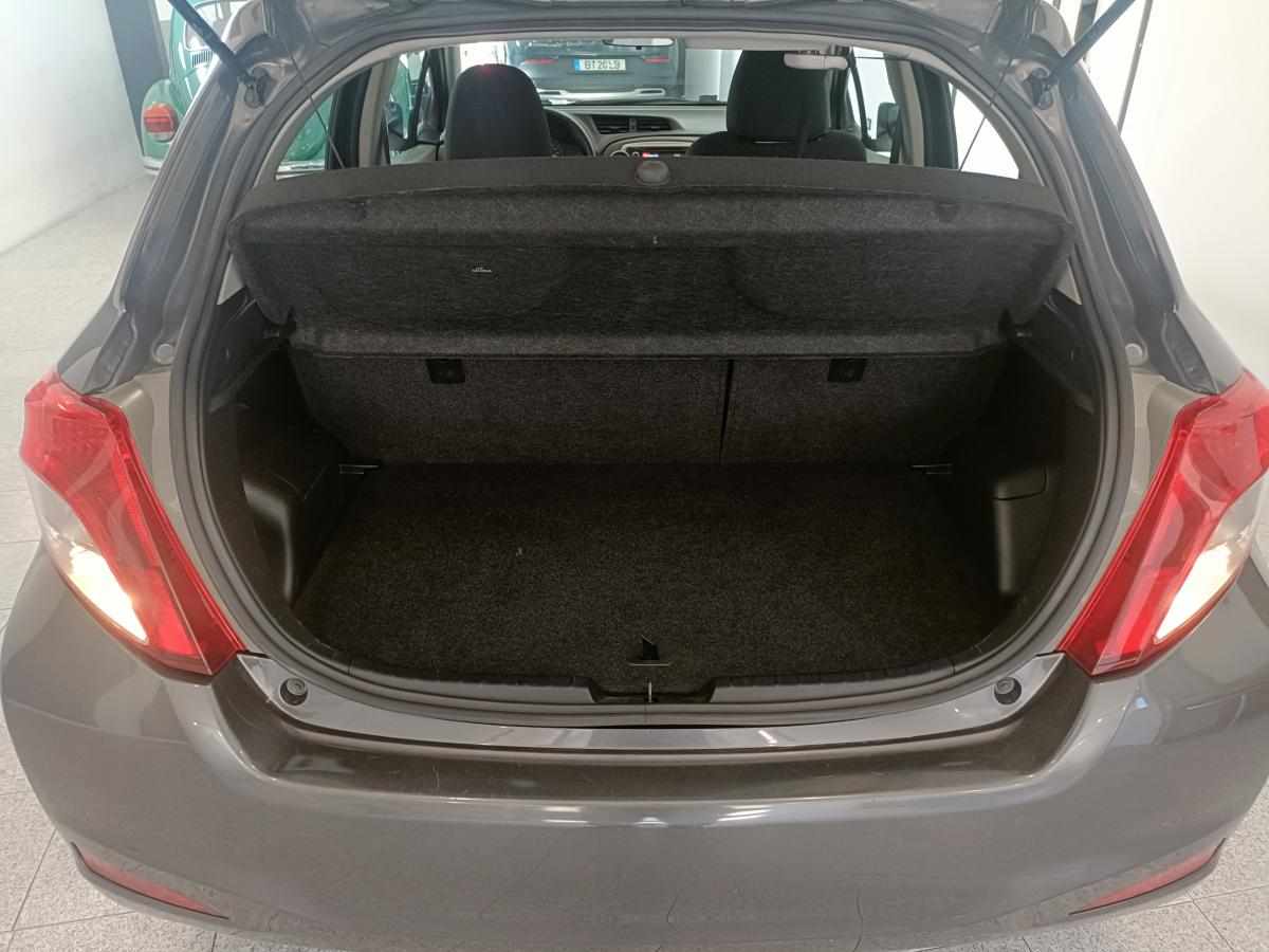 toyota-yaris-1-4-d-4d-2012-diesel-1364cc
