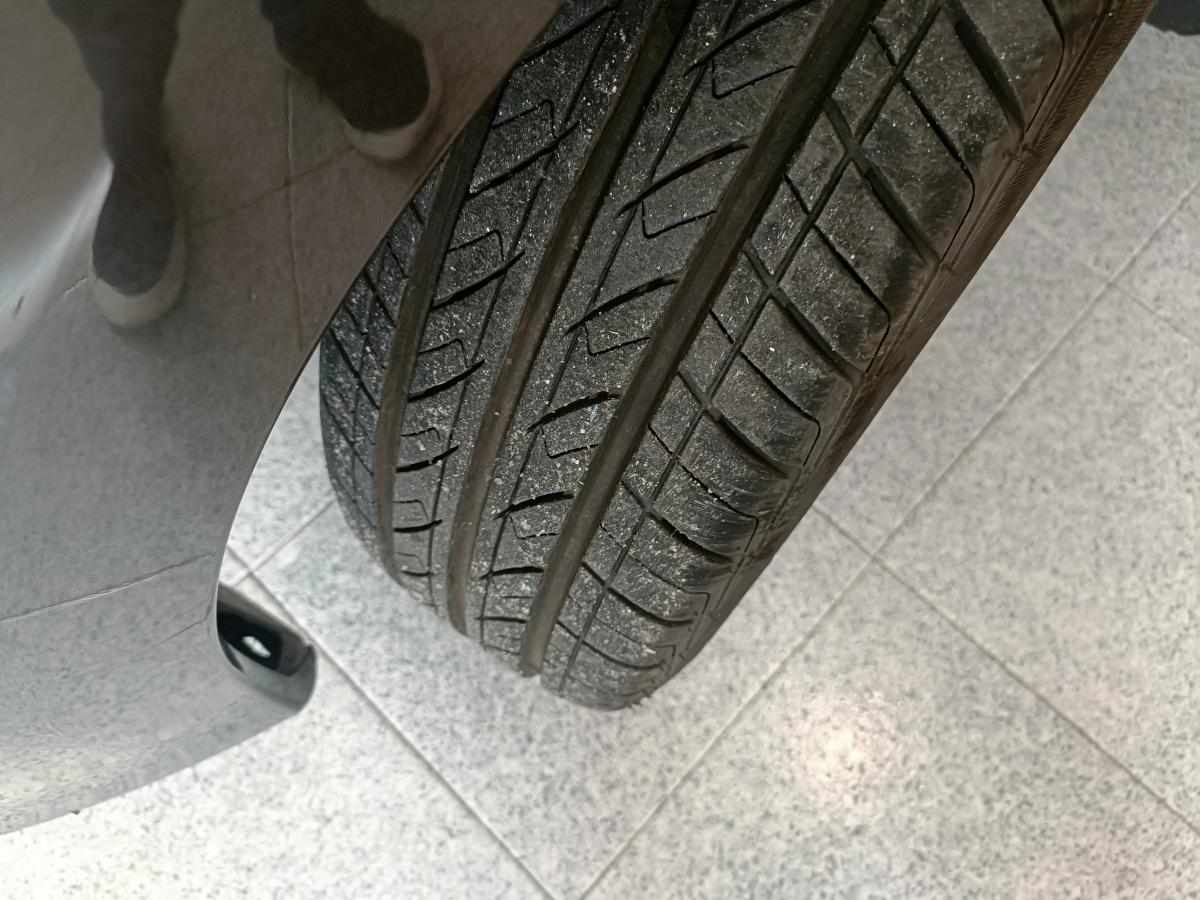 toyota-yaris-1-4-d-4d-2012-diesel-1364cc