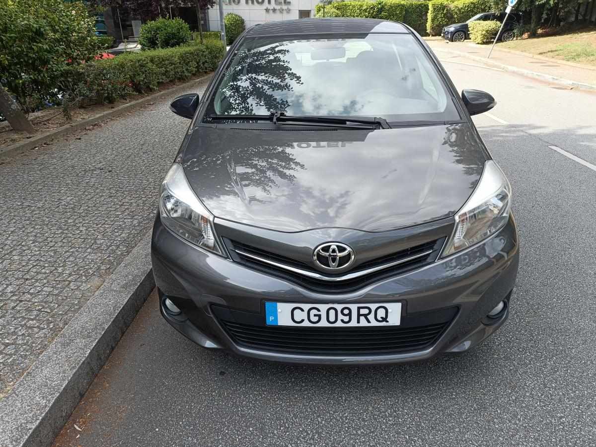 toyota-yaris-1-4-d-4d-2012-diesel-1364cc
