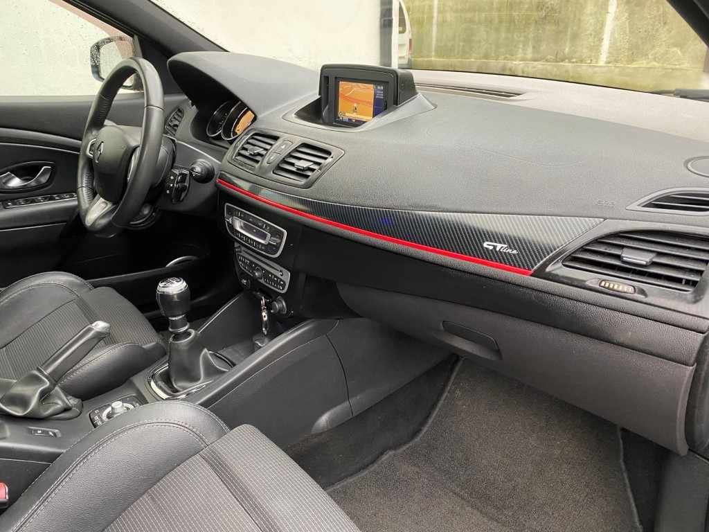 renault-megane-sport-tourer-2011-diesel-1461cc