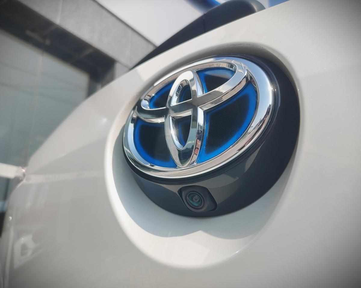 toyota-corolla-hybrid-1-8-vvt-i-2021-gasolina-1798cc
