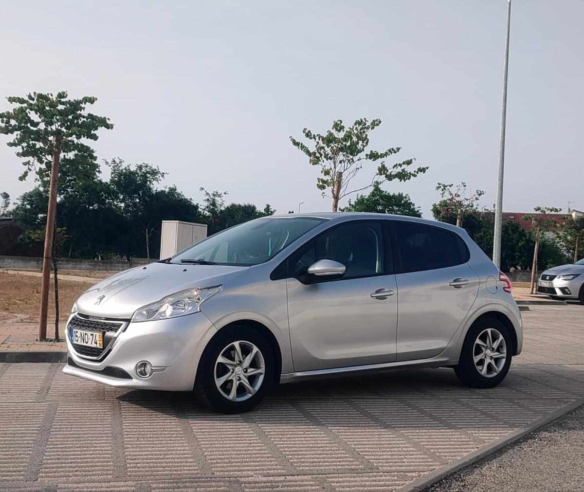 peugeot-208-1-2-vti-2013-gasolina-1199cc