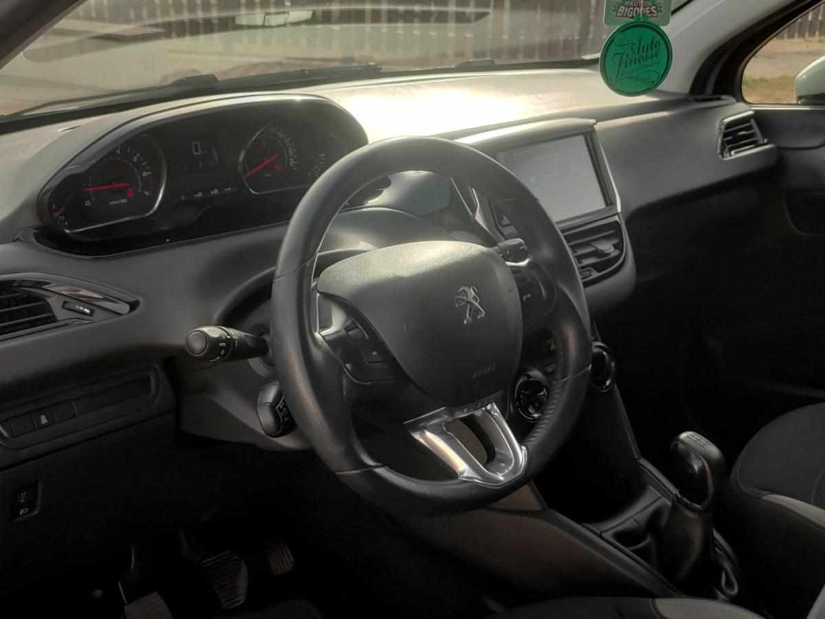 peugeot-208-1-2-vti-2013-gasolina-1199cc