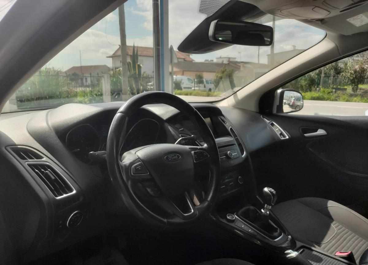 ford-focus-2016-diesel-1499cc