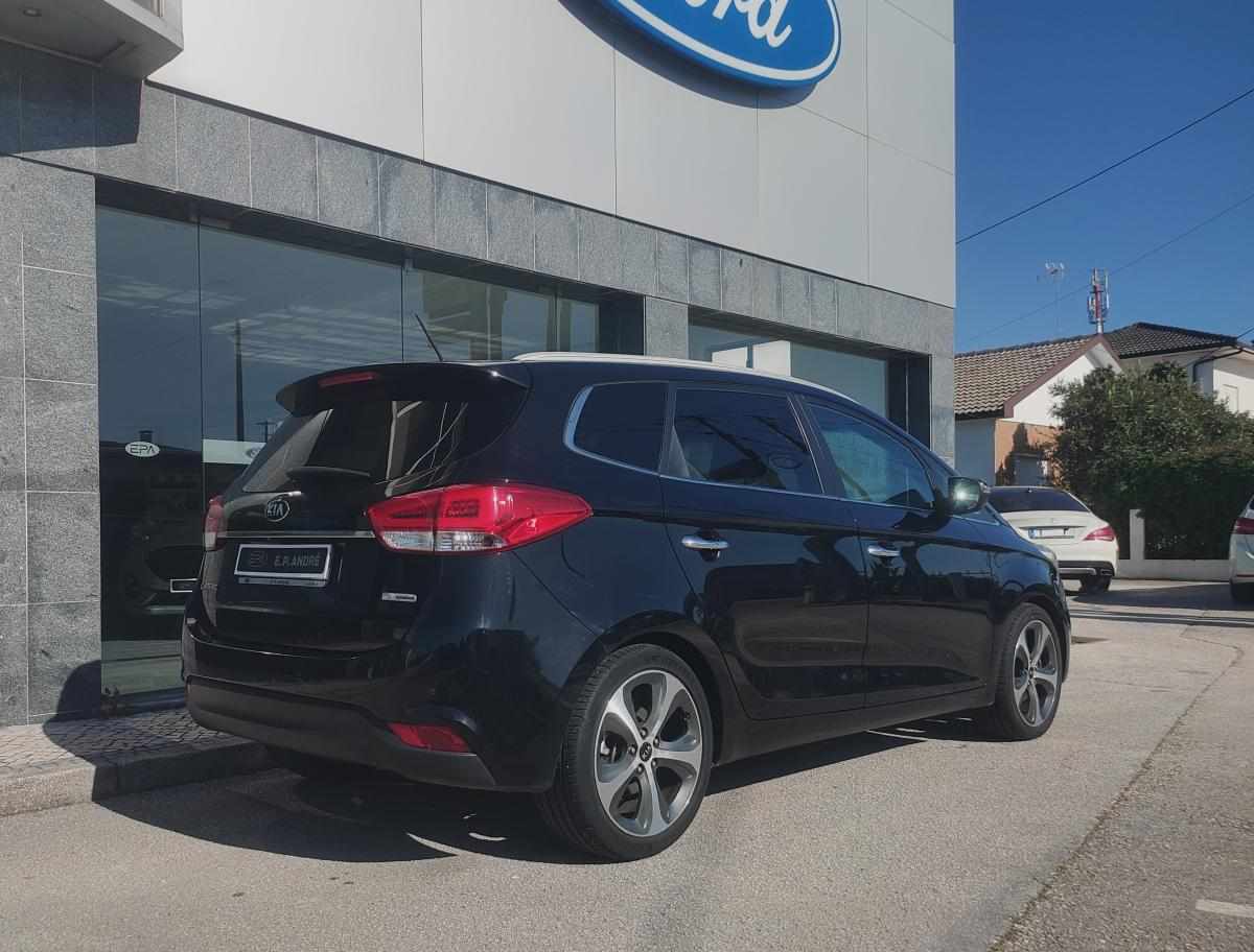 kia-carens-1-7-crdi-2014-diesel-1685cc