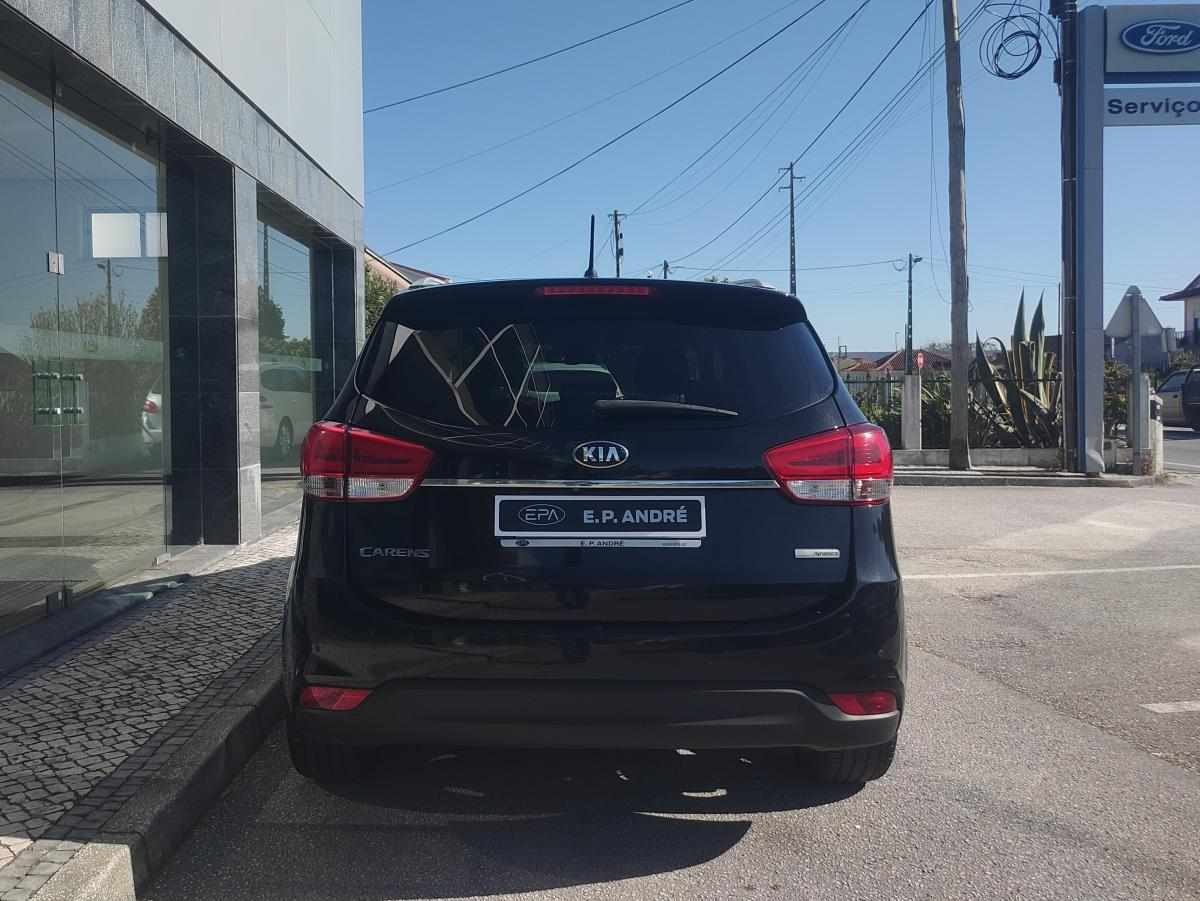 kia-carens-1-7-crdi-2014-diesel-1685cc