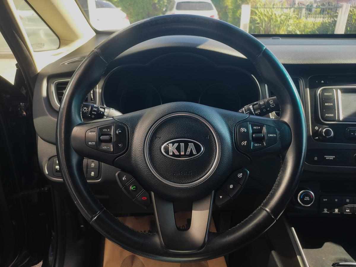 kia-carens-1-7-crdi-2014-diesel-1685cc