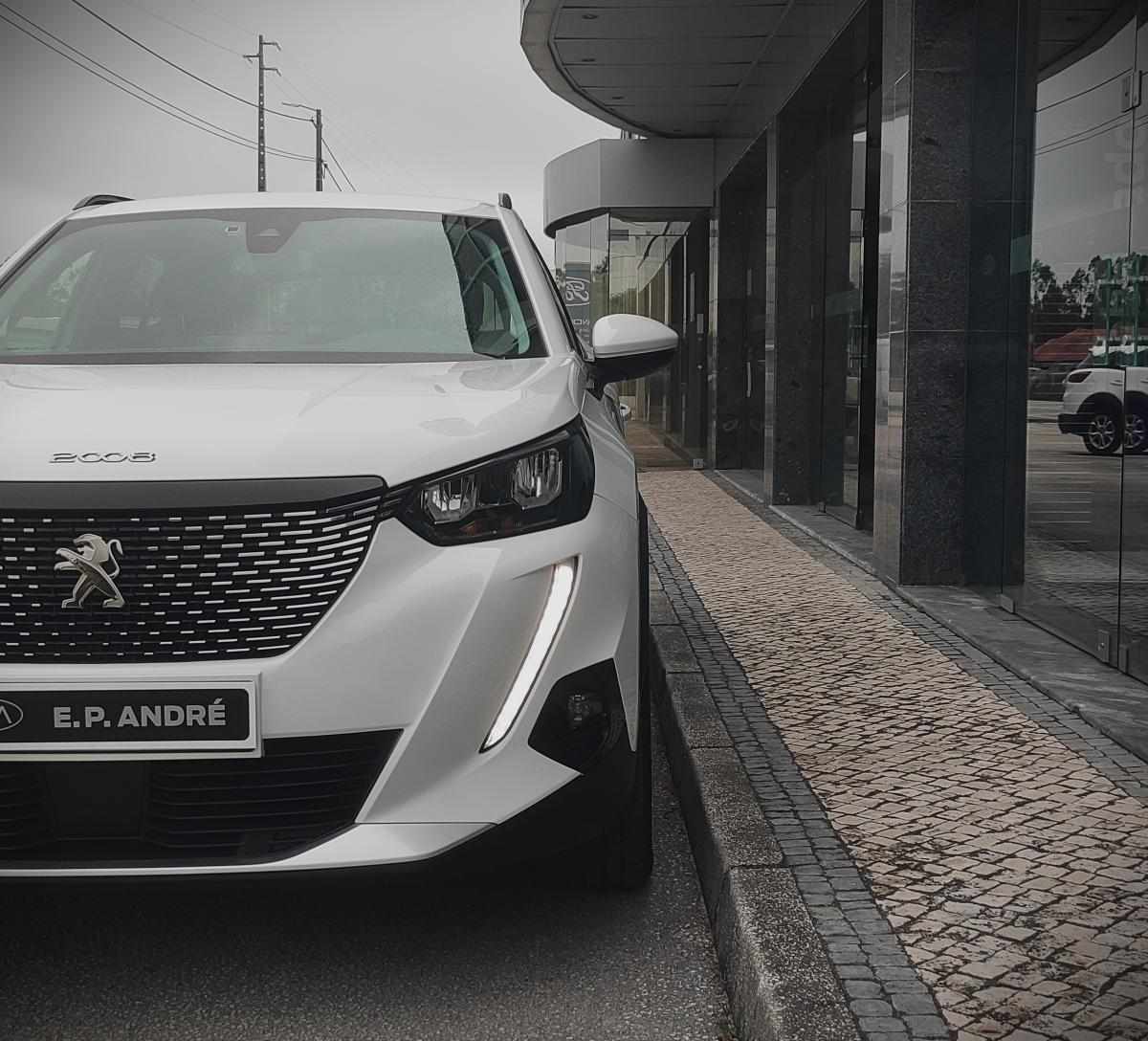 peugeot-2008-2021-gasolina-1199cc