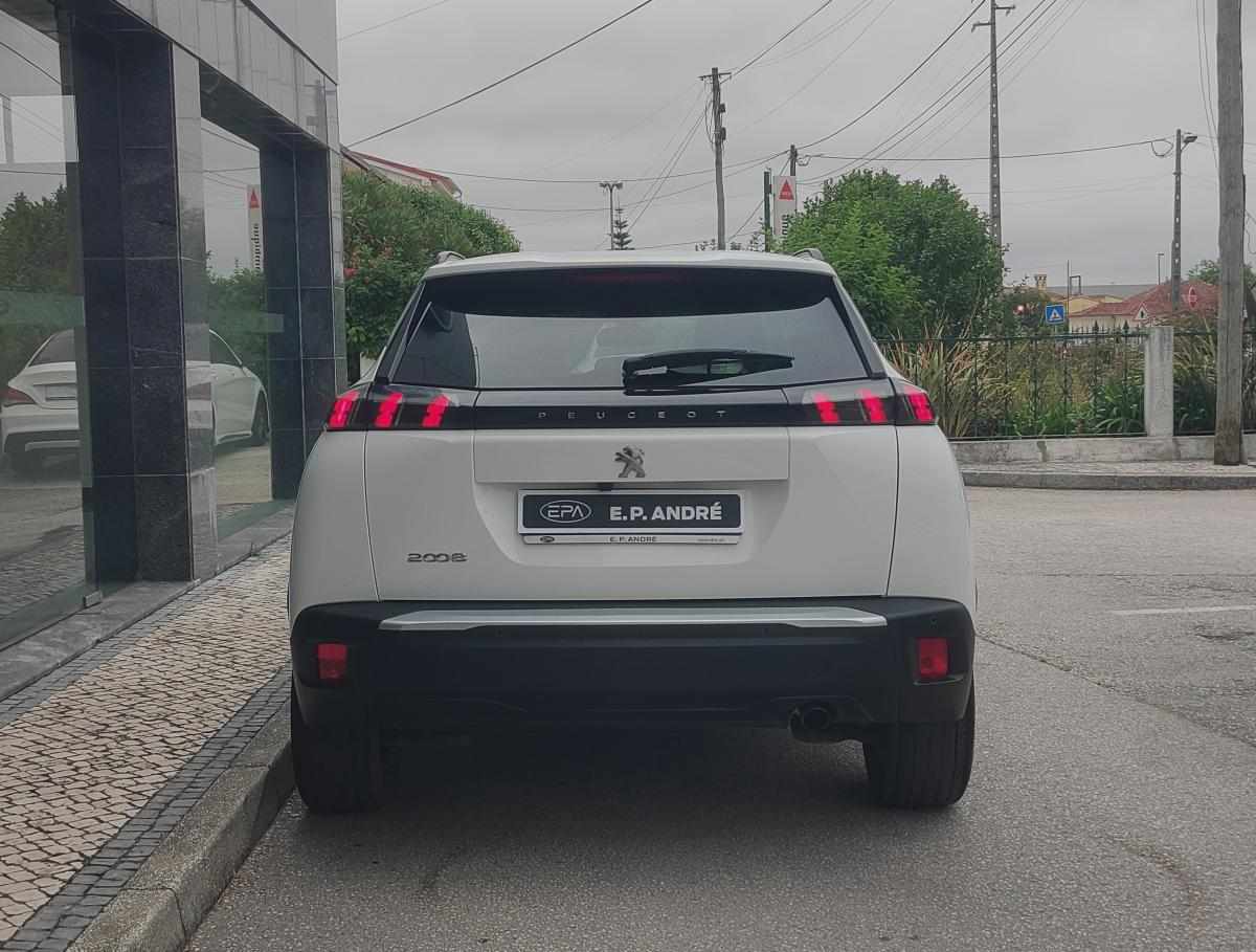 peugeot-2008-2021-gasolina-1199cc