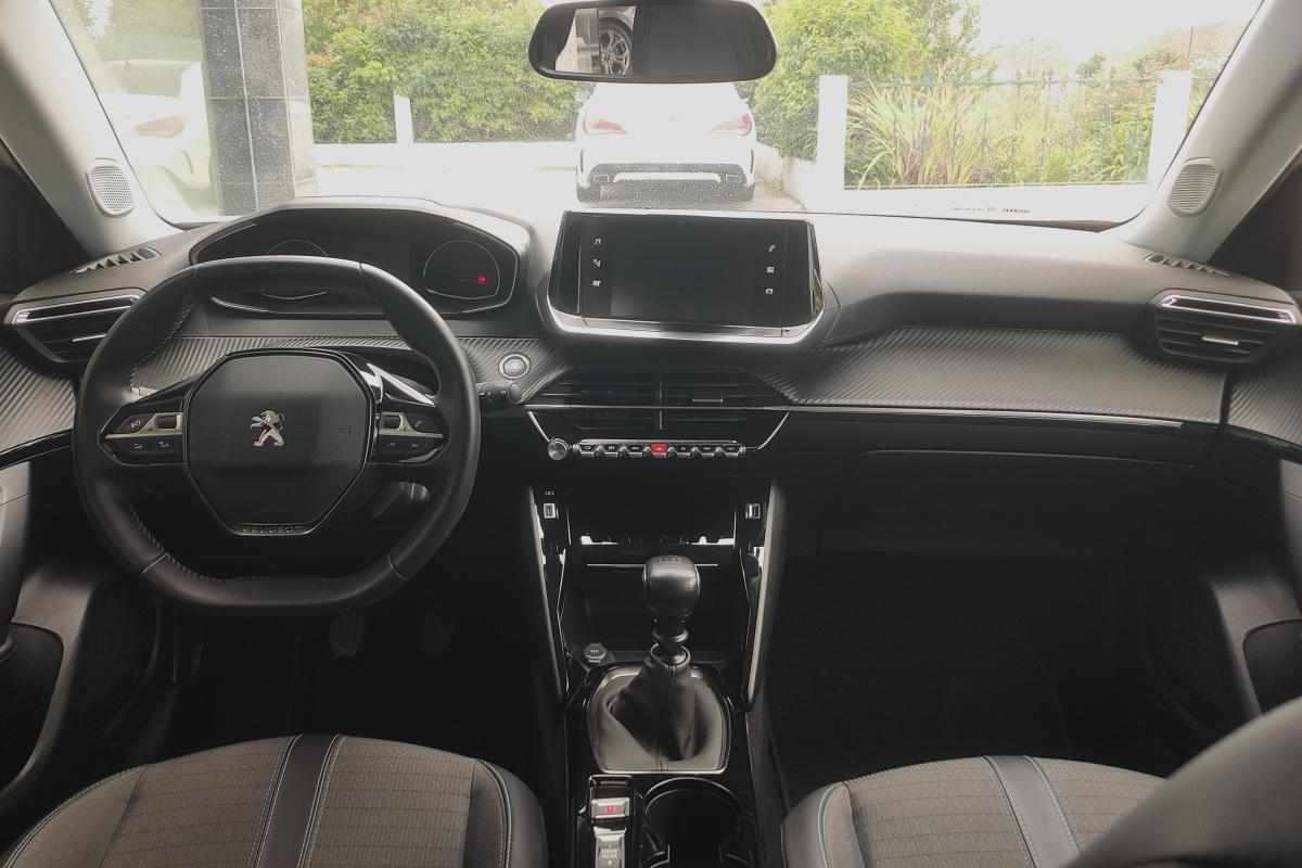 peugeot-2008-2021-gasolina-1199cc