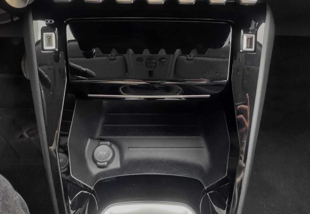 peugeot-2008-2021-gasolina-1199cc