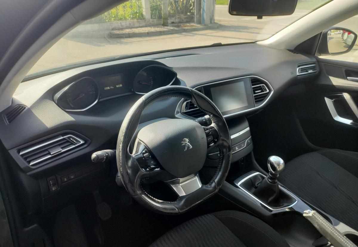 peugeot-308-sw-1-6-blue-hdi-2015-diesel-1600cc