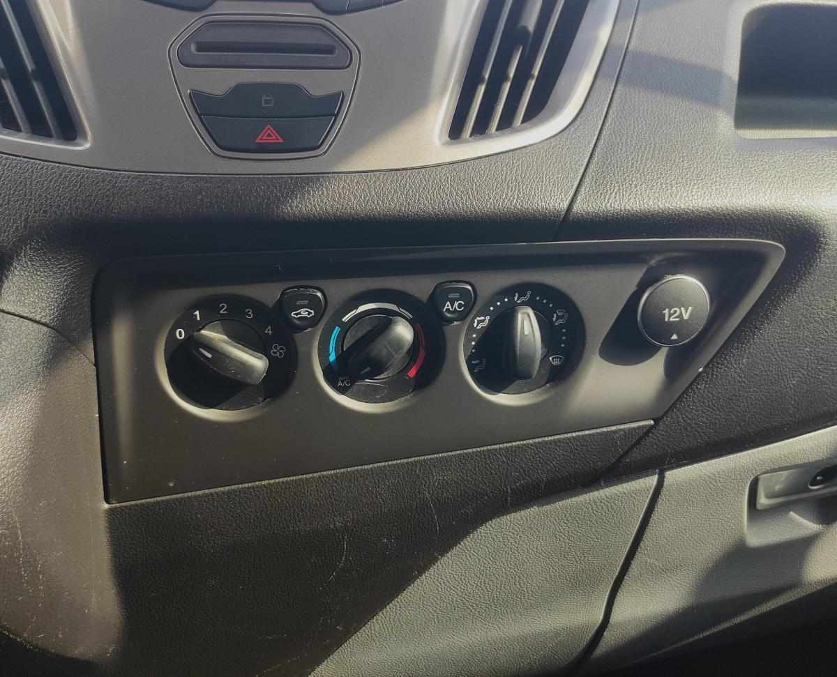 ford-transit-custom-2015-diesel-2198cc