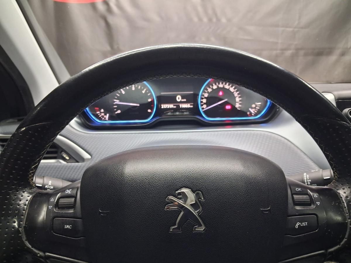 peugeot-208-2015-diesel-1560cc