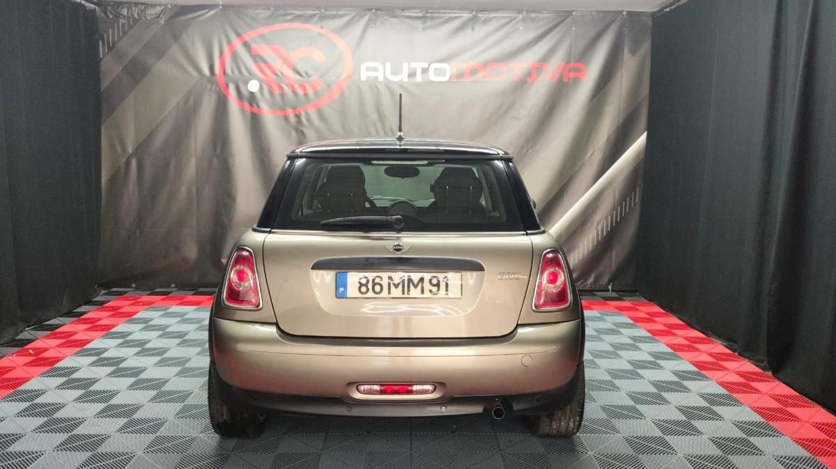 mini-cooper-2011-gasolina-1598cc