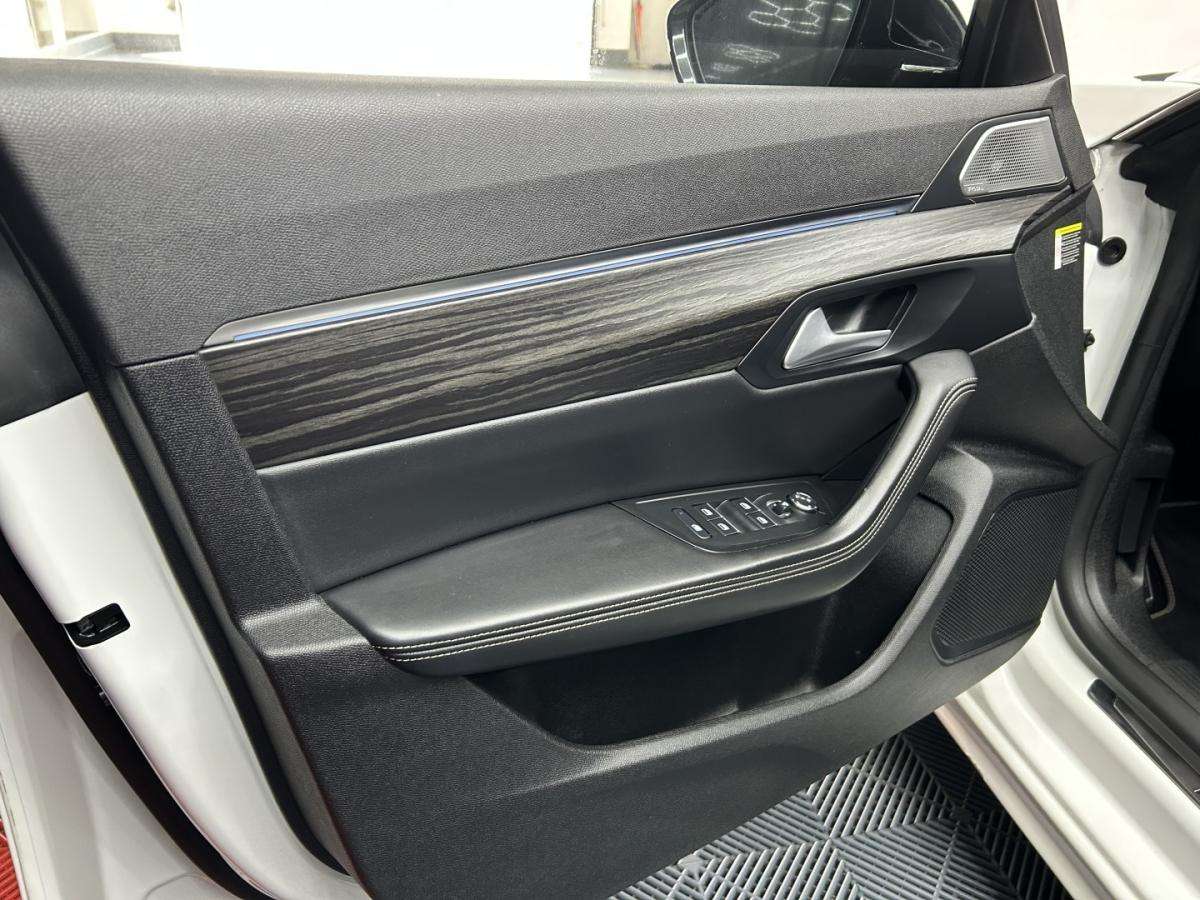 peugeot-508-2020-hibrido-1598cc