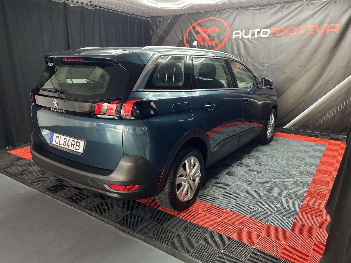 peugeot-5008-2018-gasolina-1199cc