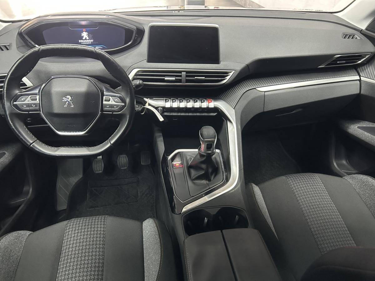 peugeot-5008-2018-gasolina-1199cc