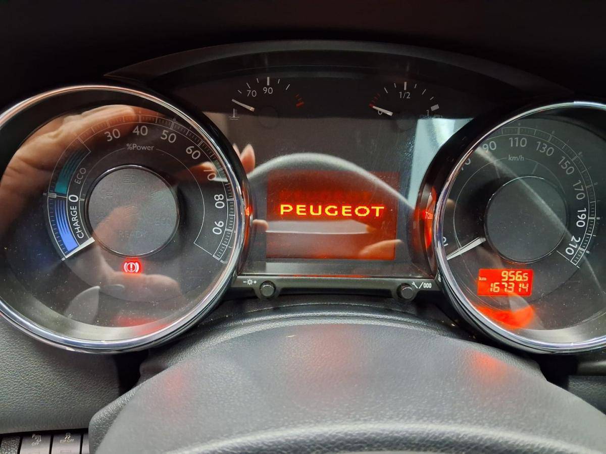 peugeot-3008-2012-hibrido-1997cc