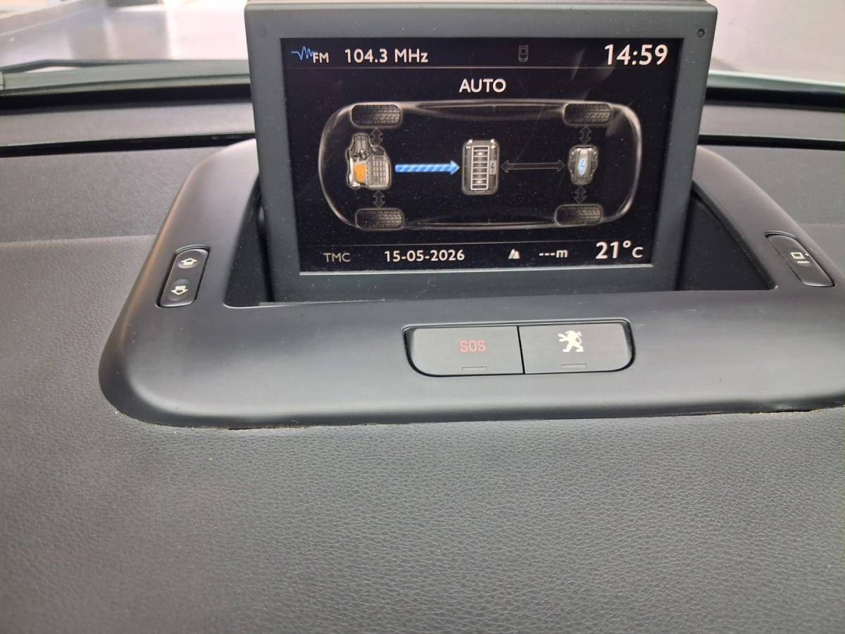 peugeot-3008-2012-hibrido-1997cc