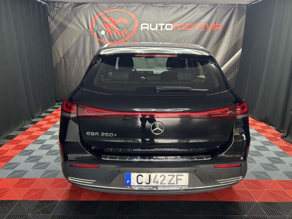 mercedes-benz-eqa-2023-eletrico-0cc