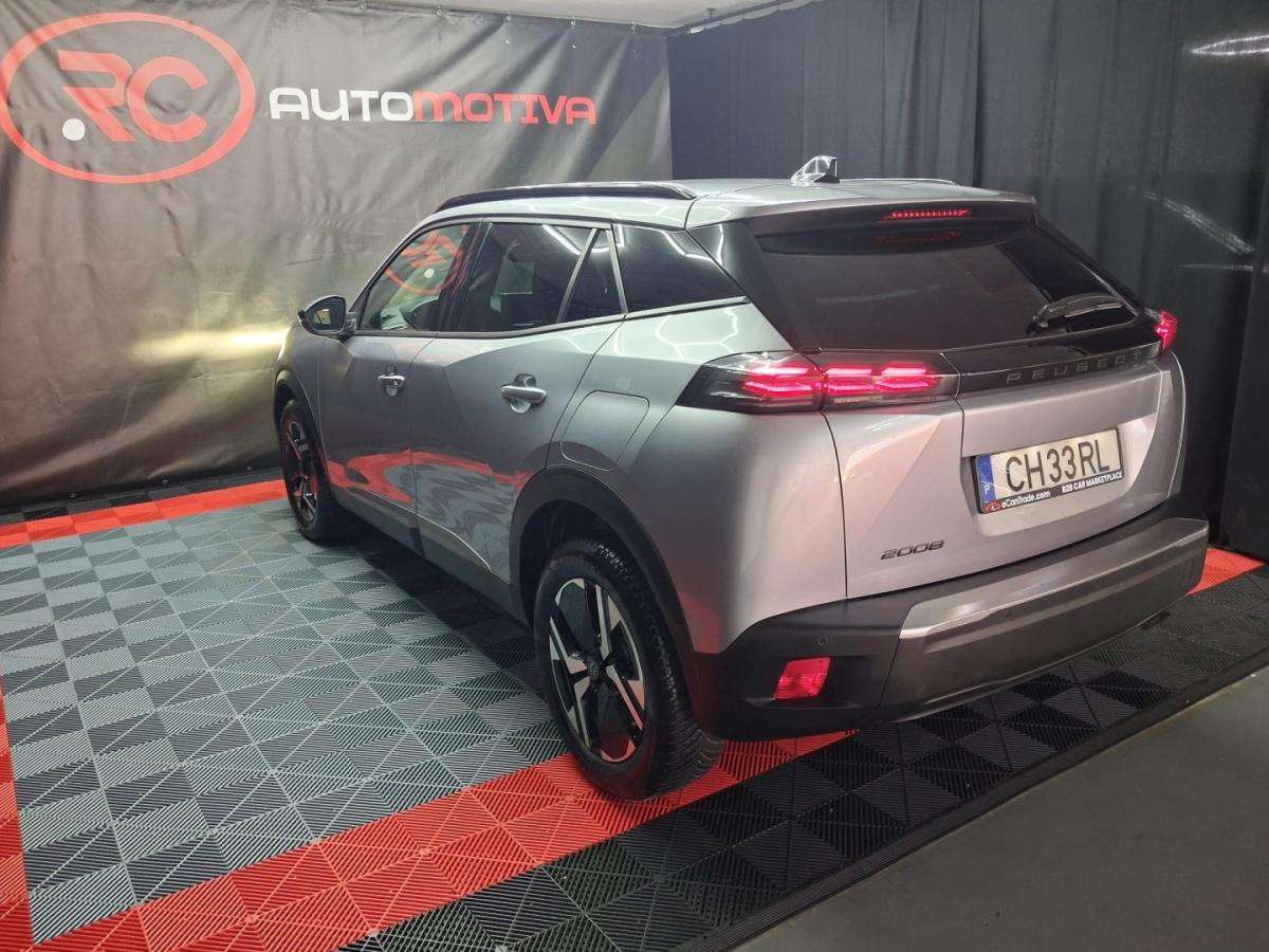 peugeot-2008-2024-gasolina-1199cc