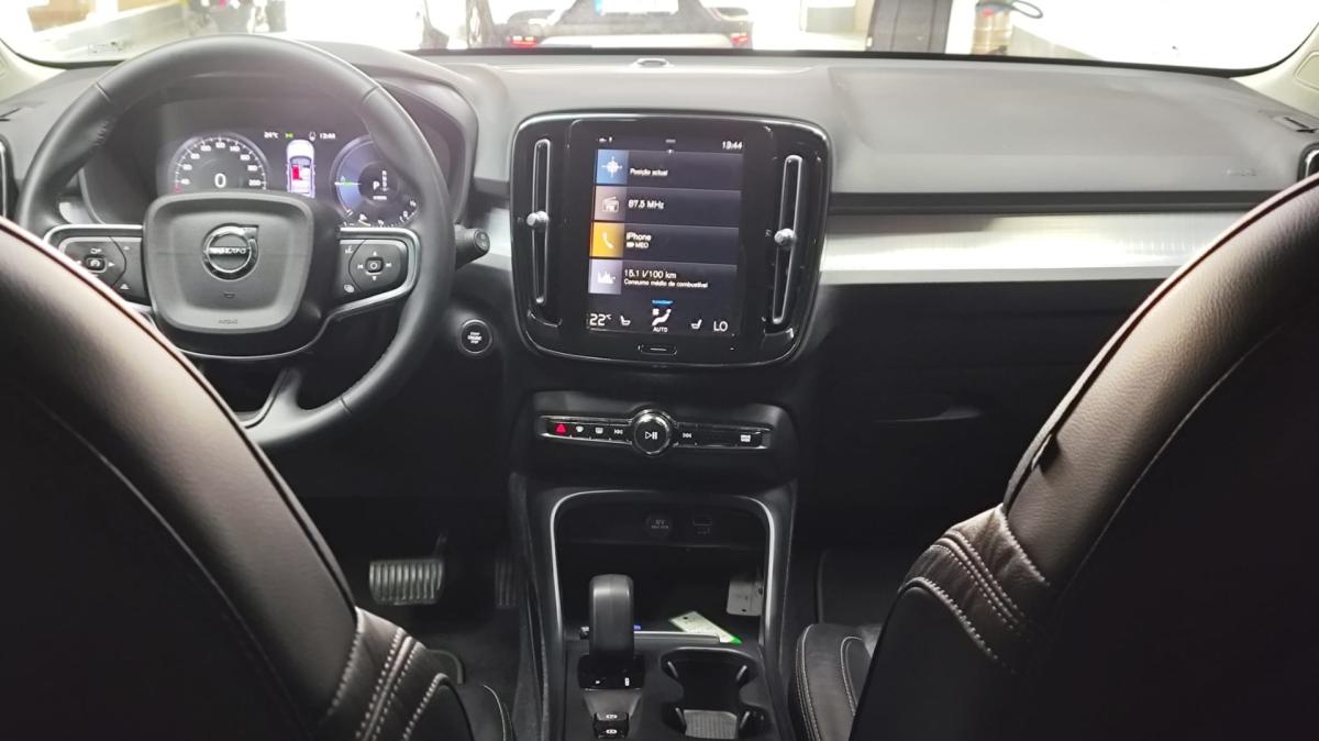 volvo-xc40-2022-hibrido-1477cc