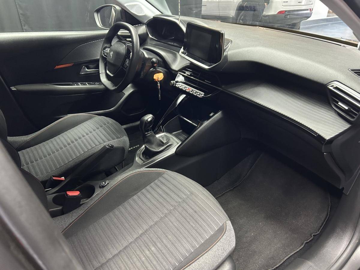peugeot-208-2023-gasolina-1199cc