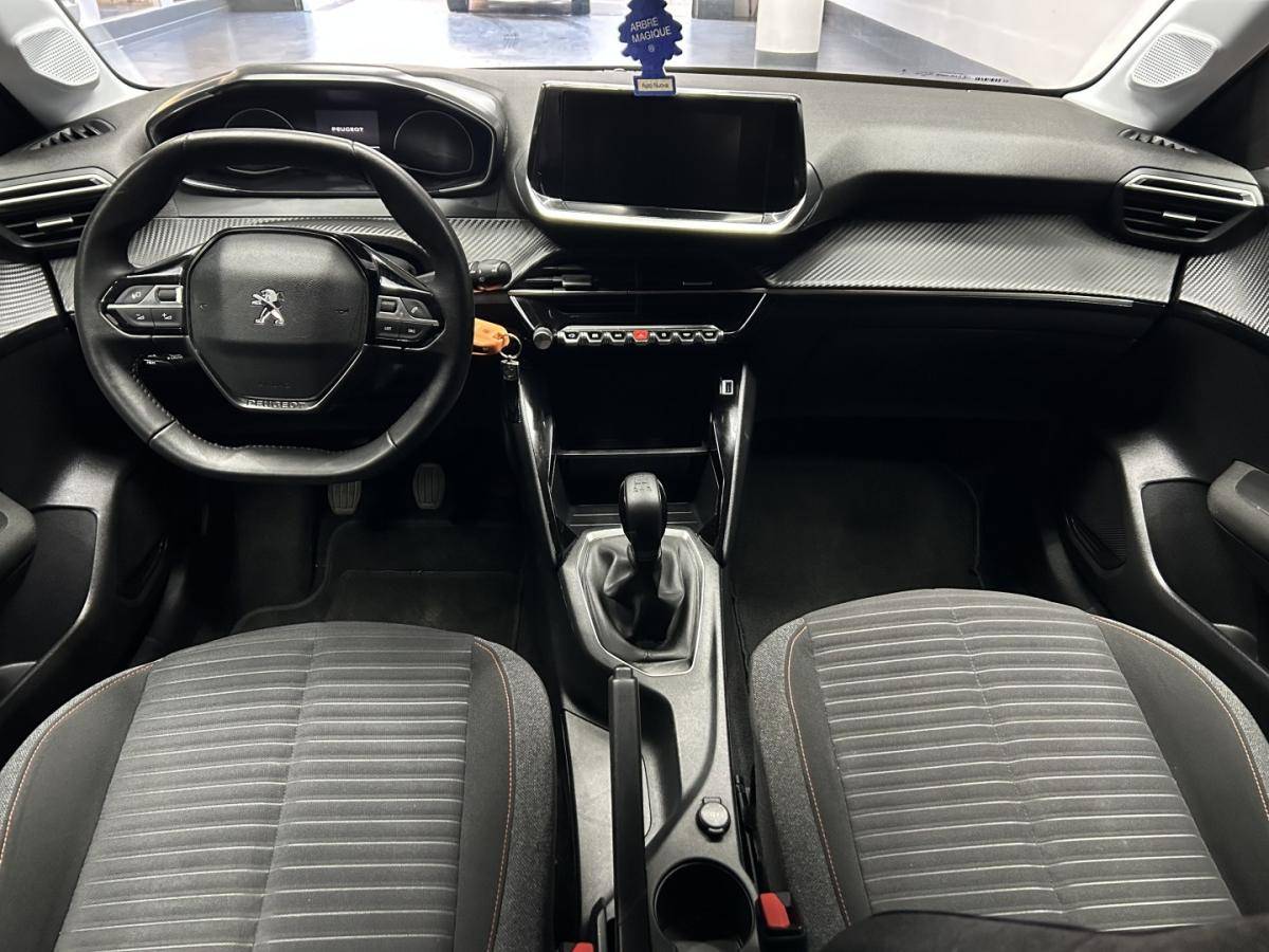 peugeot-208-2023-gasolina-1199cc
