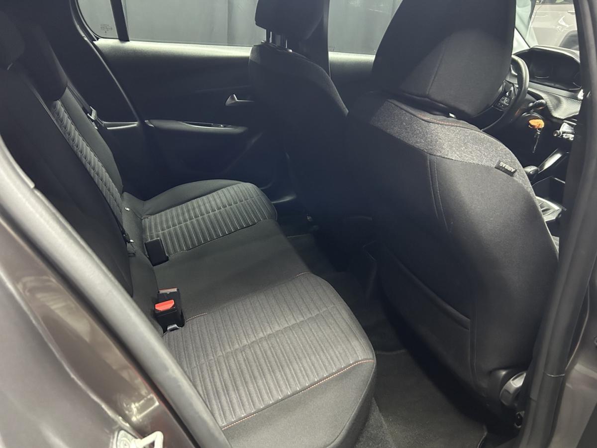 peugeot-208-2023-gasolina-1199cc
