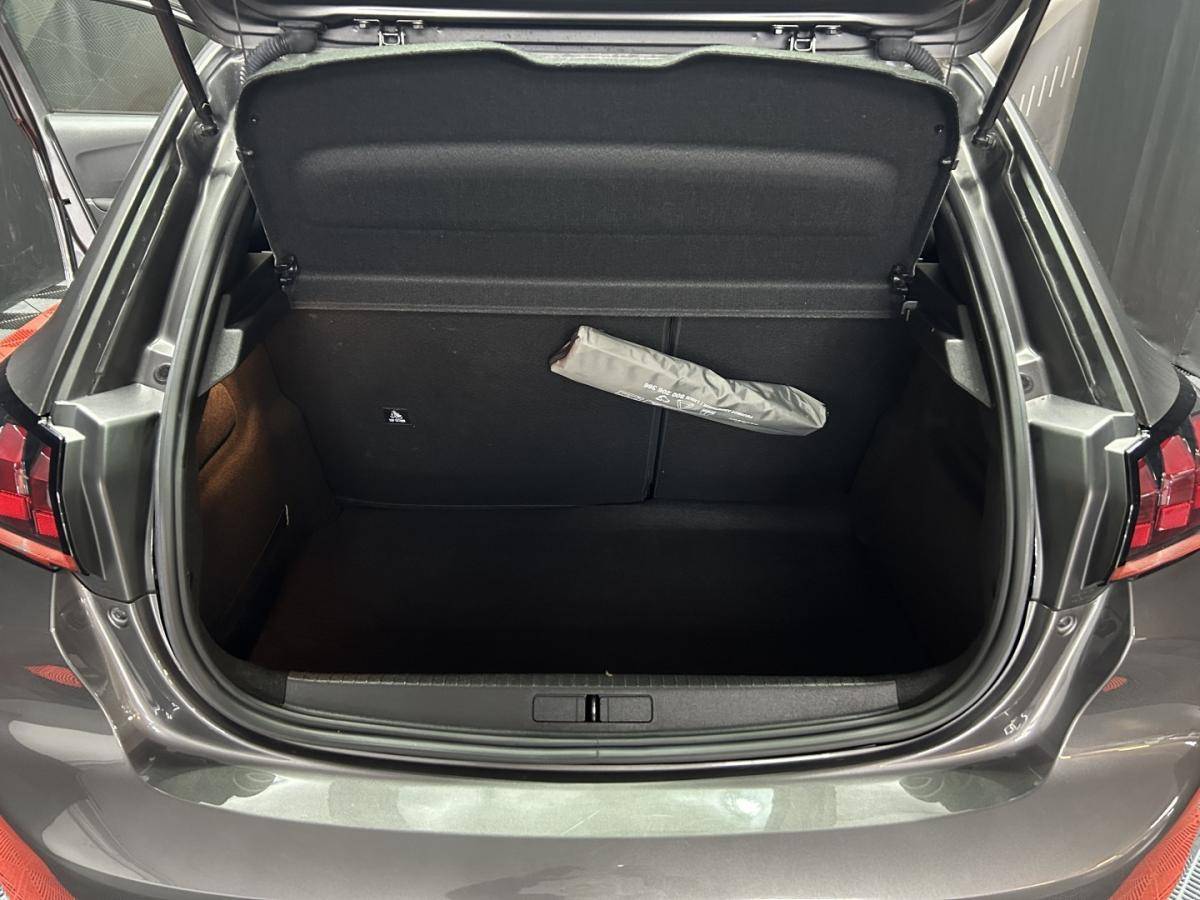 peugeot-208-2023-gasolina-1199cc