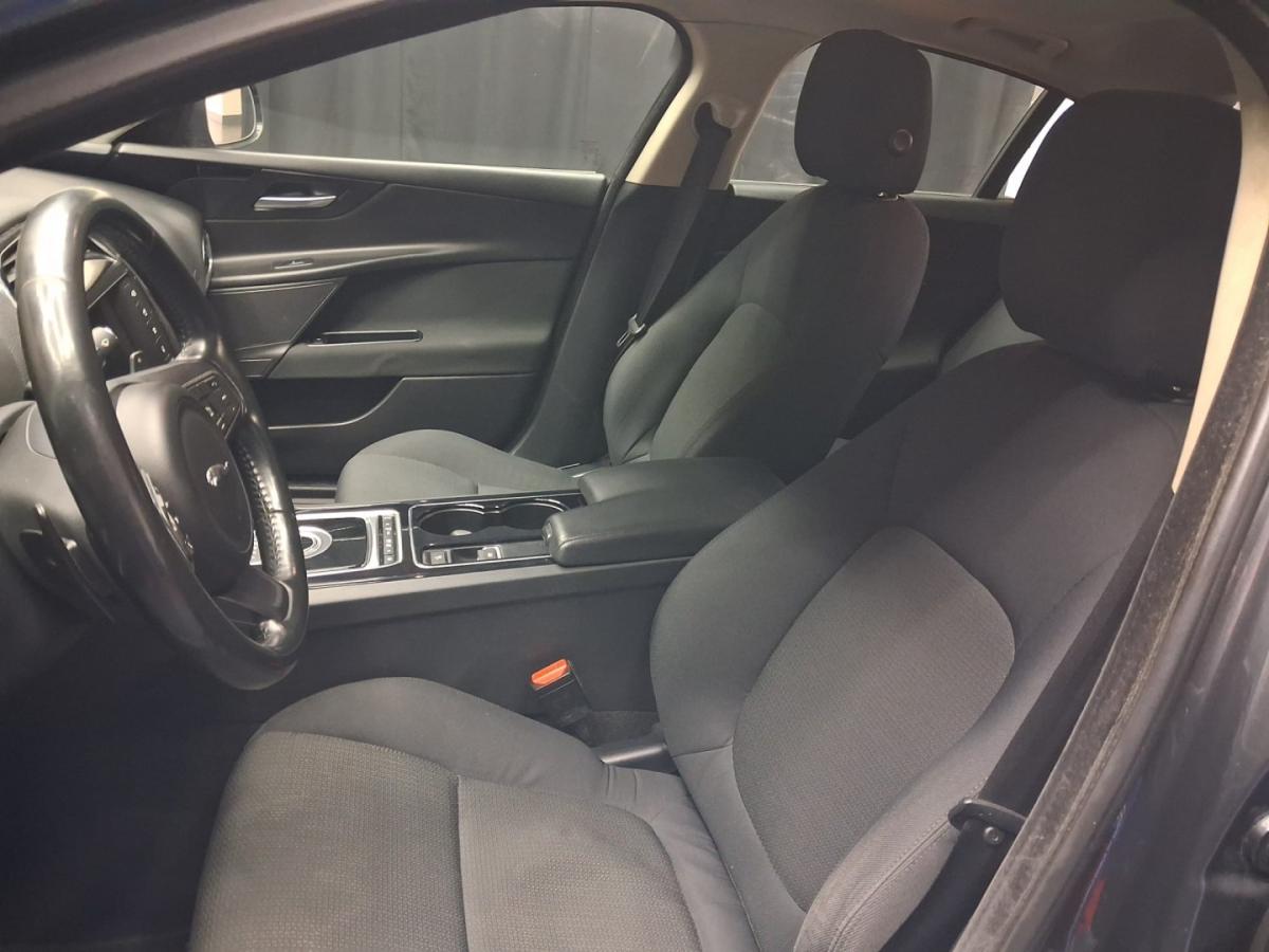 jaguar-xe-2017-diesel-1999cc