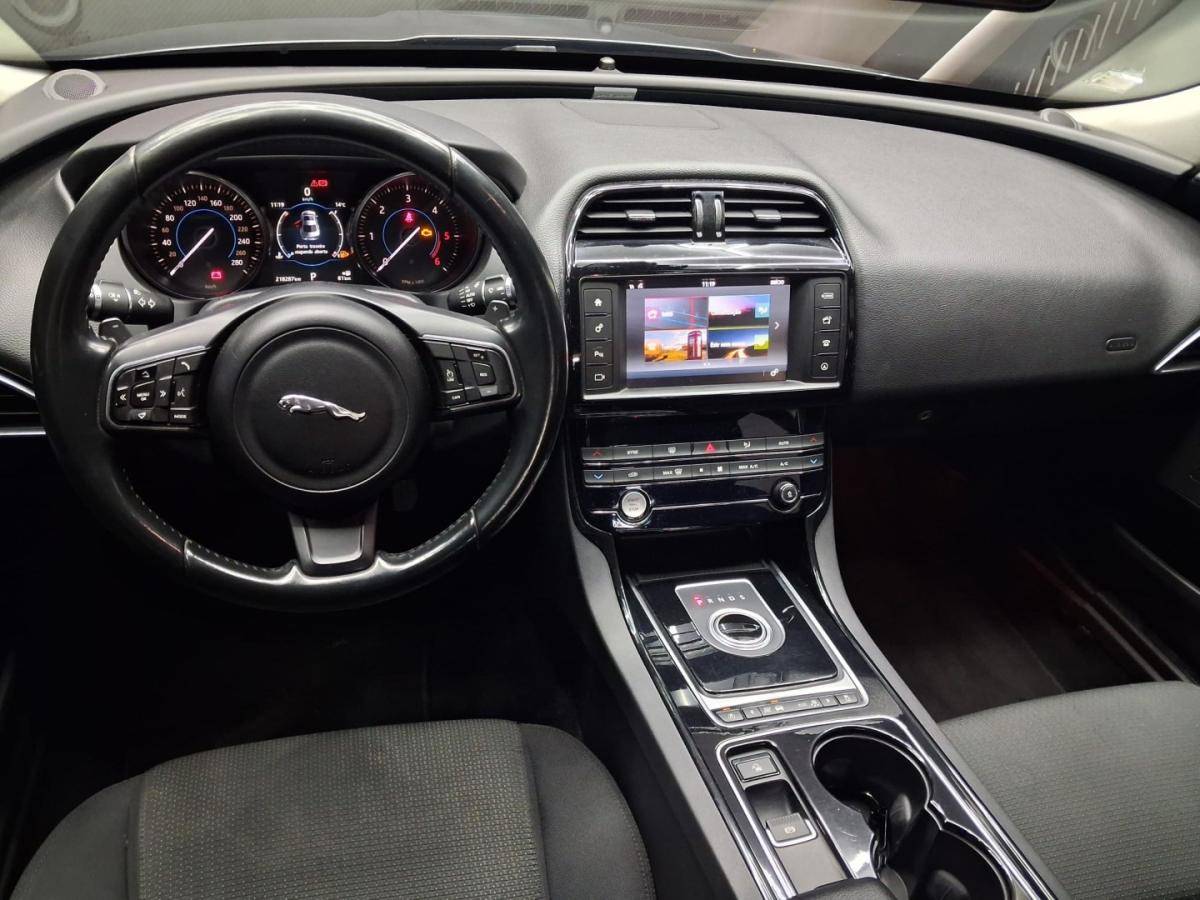 jaguar-xe-2017-diesel-1999cc