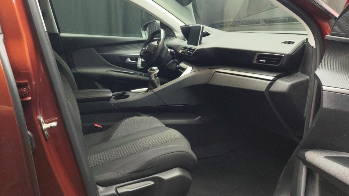 peugeot-3008-2019-diesel-1499cc