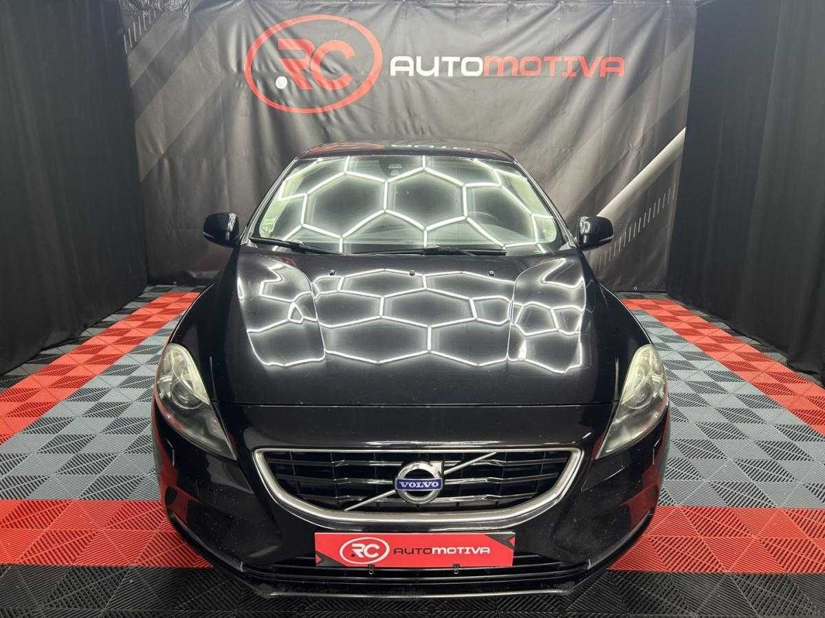 volvo-v40-2012-diesel-1560cc