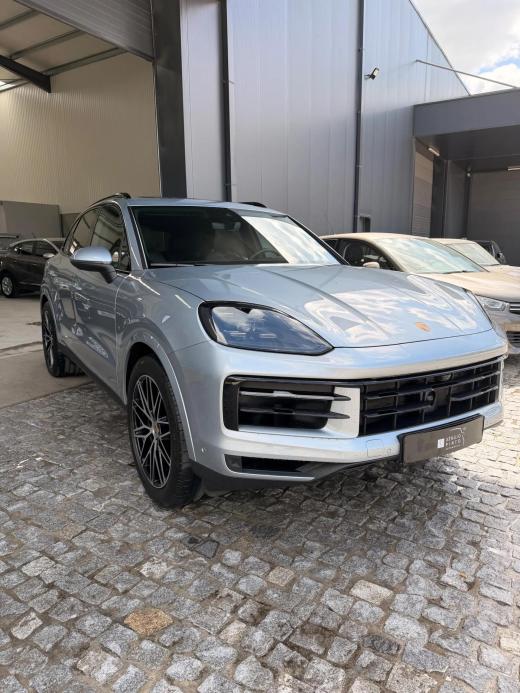 porsche-cayenne-2024-hibrido-a-gasolina-2995cc