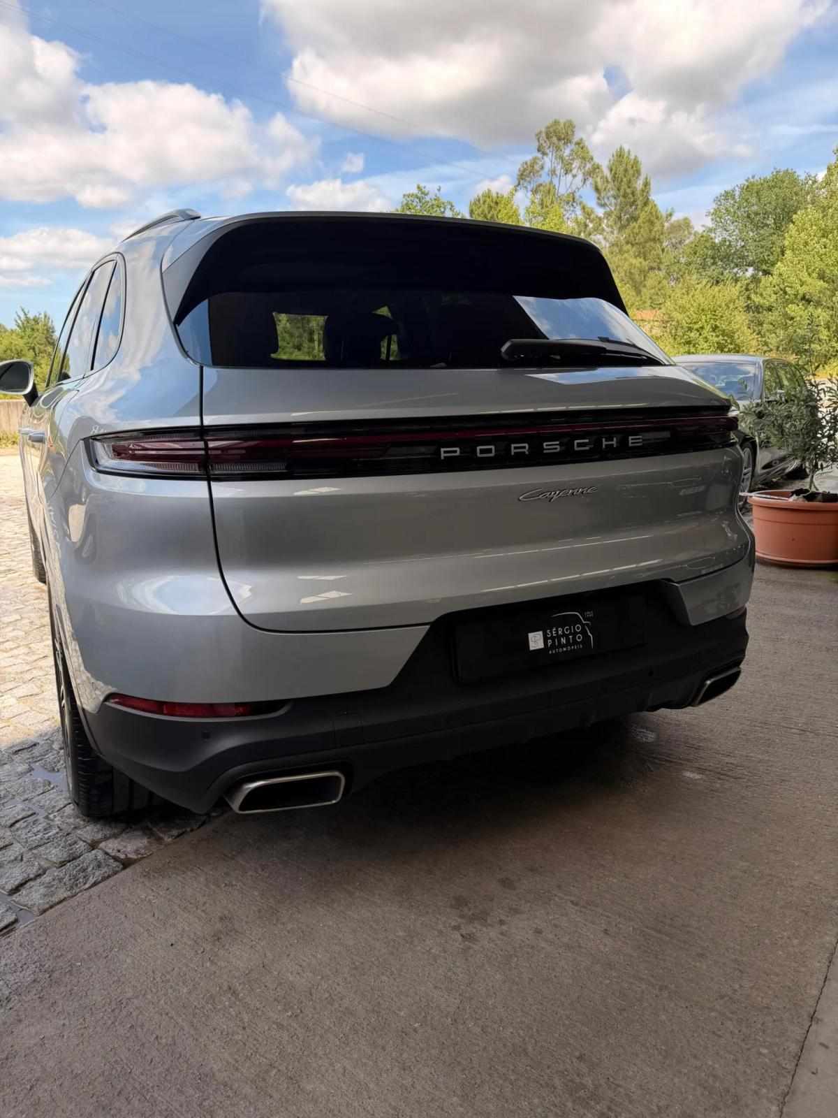 porsche-cayenne-2024-hibrido-a-gasolina-2995cc