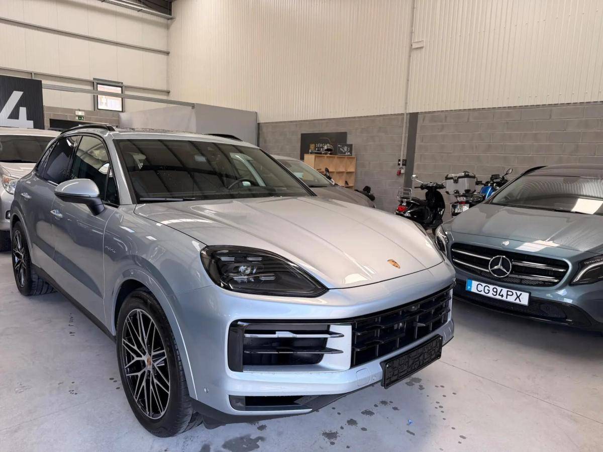 porsche-cayenne-2024-hibrido-a-gasolina-2995cc