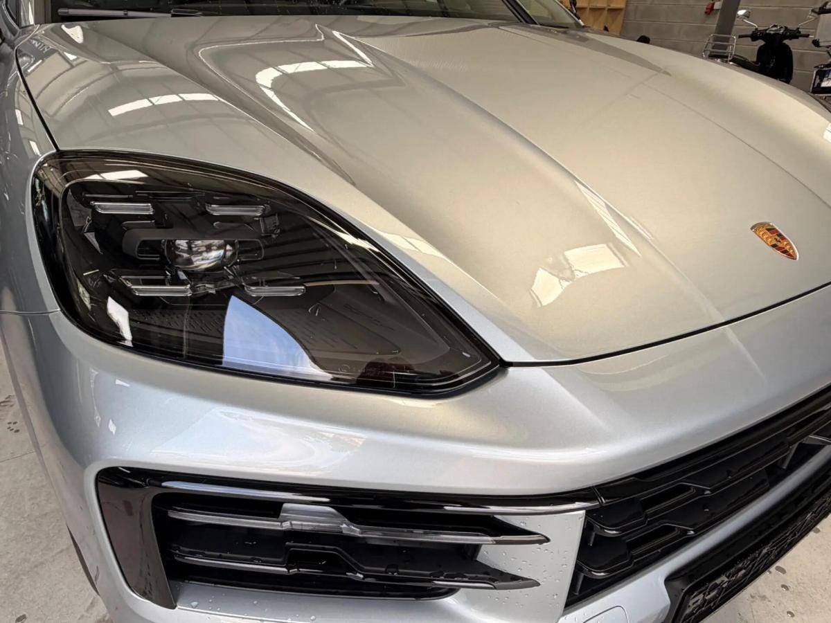 porsche-cayenne-2024-hibrido-a-gasolina-2995cc