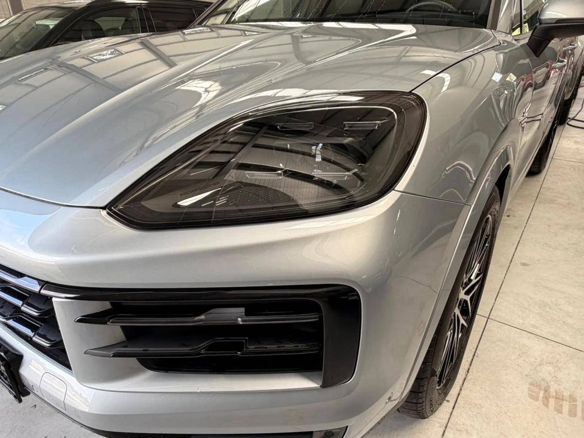 porsche-cayenne-2024-hibrido-a-gasolina-2995cc
