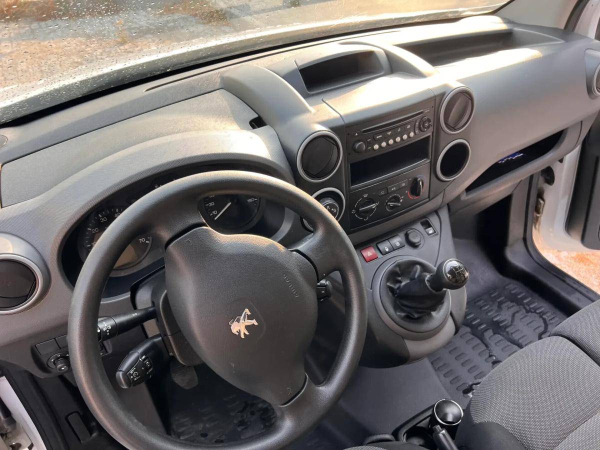 peugeot-partner-2017-diesel-1560cc