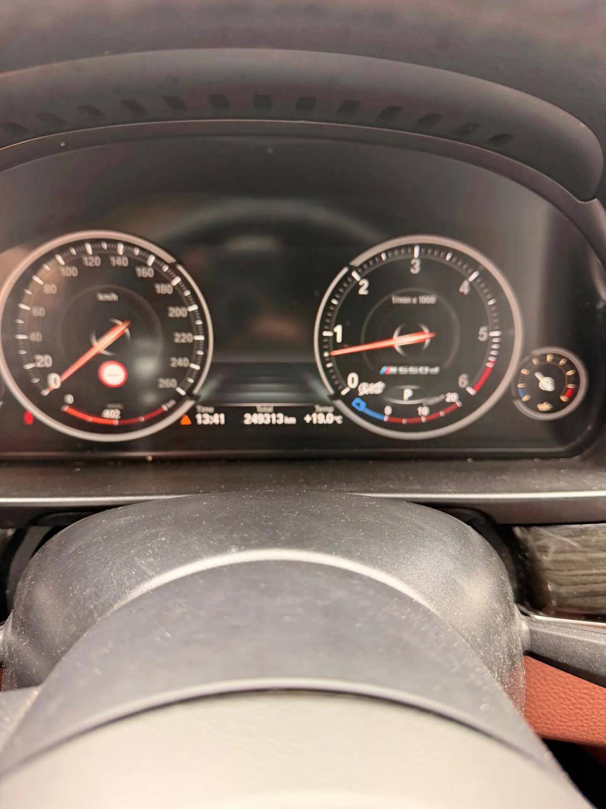 bmw-serie-5-m550d-xdrive-touring-2014-diesel-2993cc