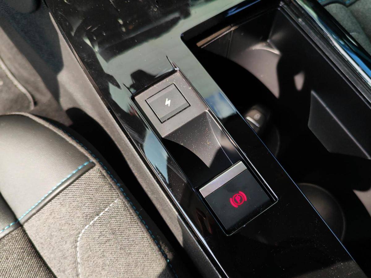 citroen-e-c4-2022-eletrico-0cc